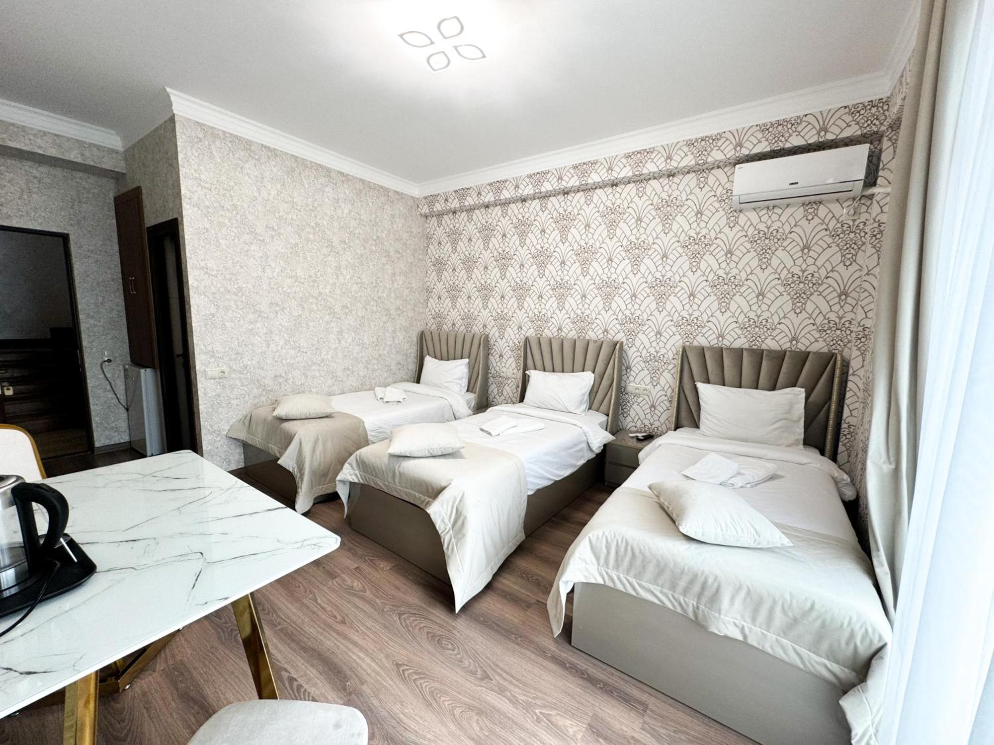 Armenia Hotel Jereván Kültér fotó