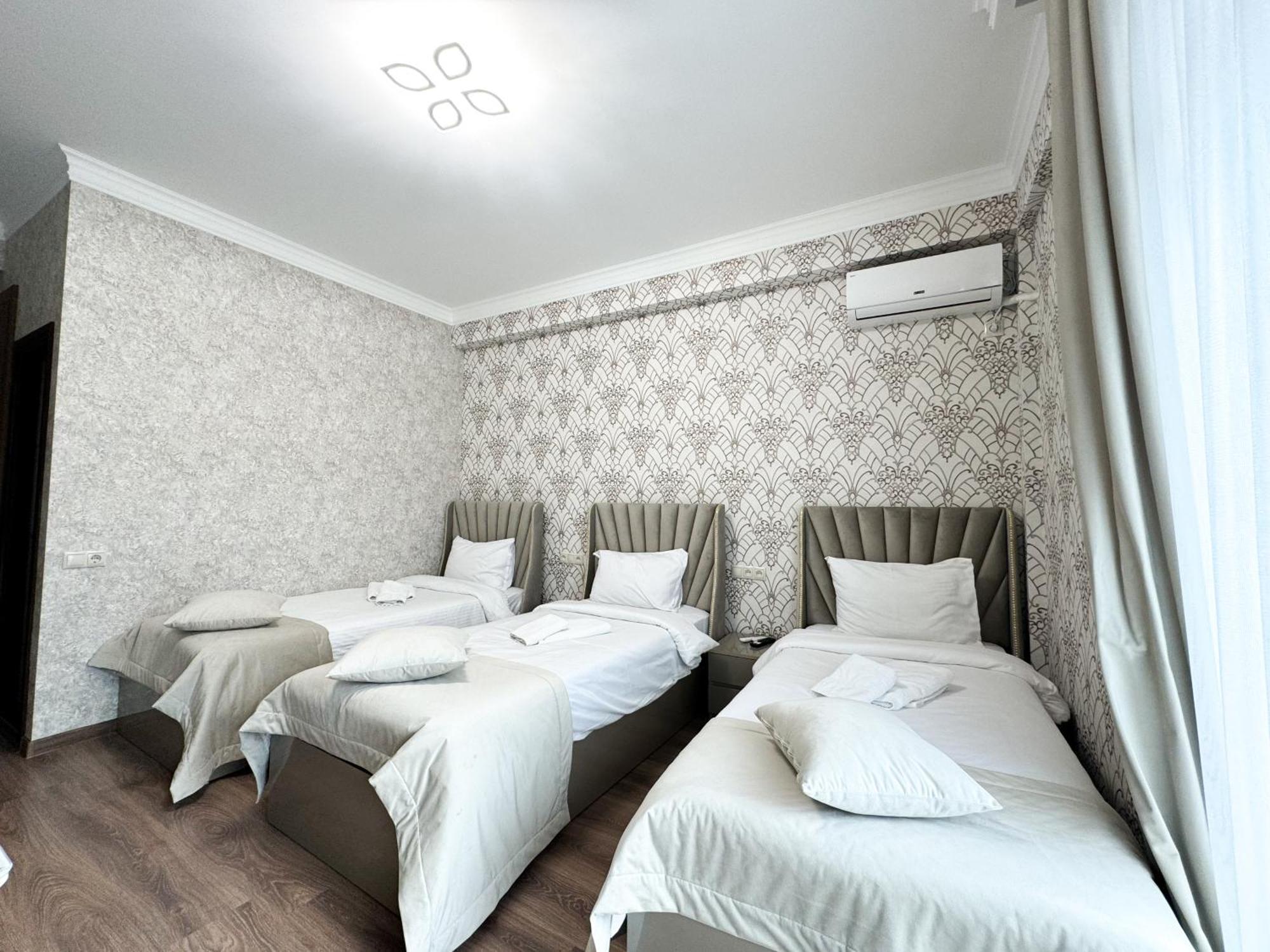 Armenia Hotel Jereván Szoba fotó