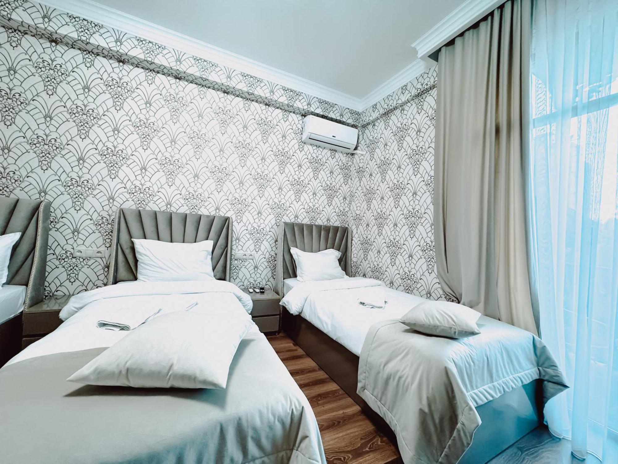 Armenia Hotel Jereván Szoba fotó