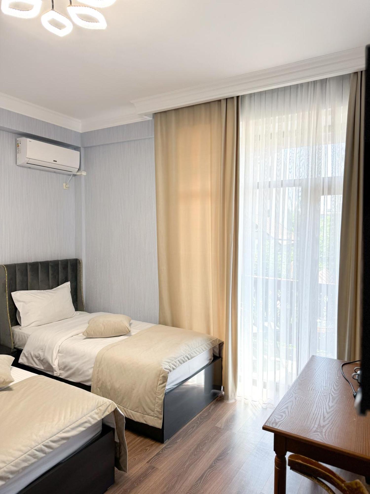 Armenia Hotel Jereván Kültér fotó